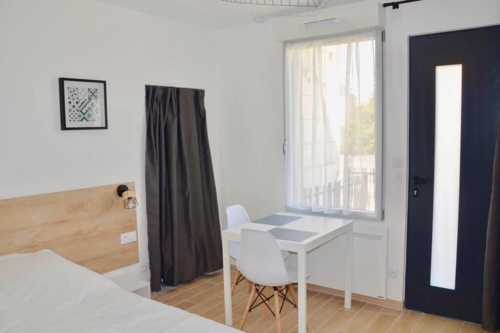 Superbe Studio Idealement Situe ! Avoine Екстер'єр фото